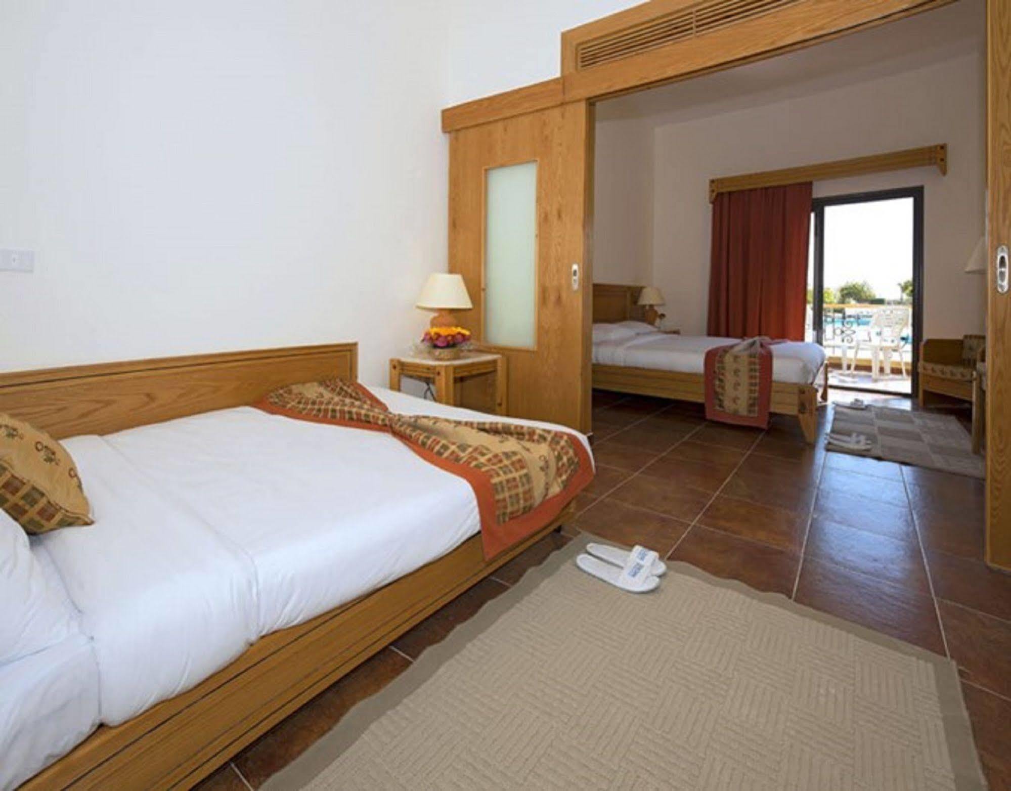 Three Corners Fayrouz Plaza Beach Resort Port Ghalib Exterior foto